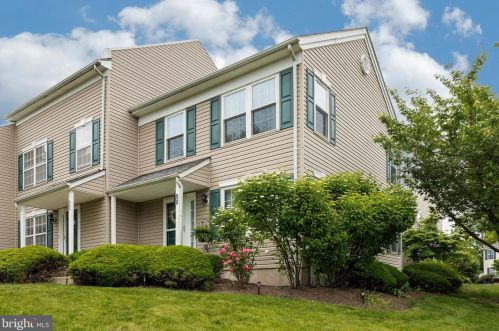 101 Providence Ct, Harleysville PA  19438-3621 exterior