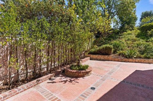 584 Andover Dr, Anaheim CA  92807-4606 exterior