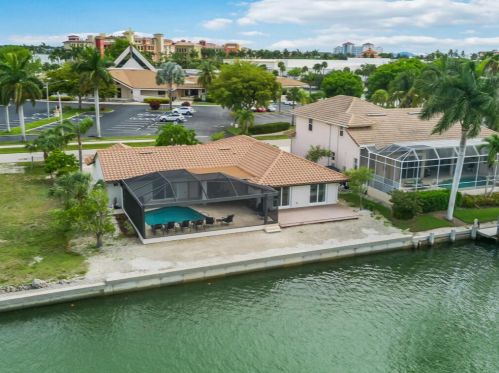 773 Holly Ct, Marco Island FL  34145-1915 exterior