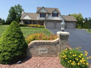 4412 Valley View Ct, Newton, WI 53063-9670