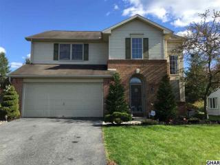 1821 Mdw Rdg Dr, Hummelstown PA  17036-7004 exterior