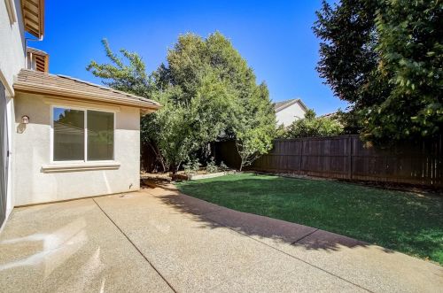 11852 White Rain Way, Rancho Cordova CA  95742-8003 exterior