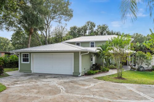 805 Cory Campbell Rd, Fort Pierce, FL 34982-4012