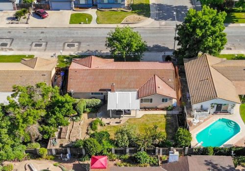 661 Hillsdale Dr, Turlock CA  95382-0515 exterior