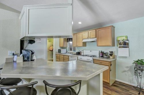 10 Wendy Cir, Grass Valley CA  95945-7037 exterior