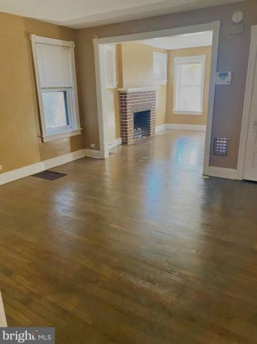 468 Stuyvesant Ave, Trenton NJ  08618-4103 exterior