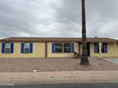 717 Manor St, Chandler, AZ 85225-4390