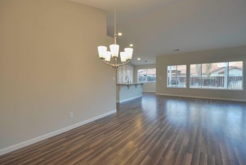 168 Driftwood Ct, Los Banos CA  93635-6302 exterior