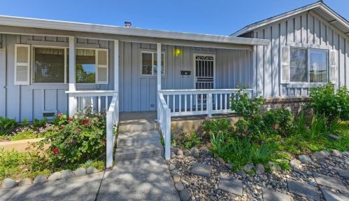 2621 Gilbert Way, Rancho Cordova CA  95670-3513 exterior