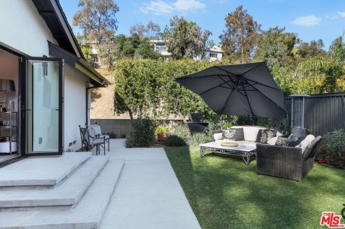 3584 Sepulveda, Van Nuys CA 91402-4305 exterior