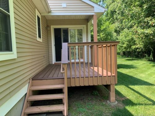 71 Bailey Cir, Wapping CT  06074-1040 exterior