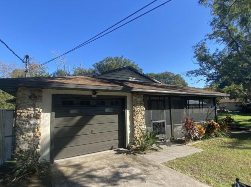 916 New Hampshire Ave, Tavares, FL 32778-2430