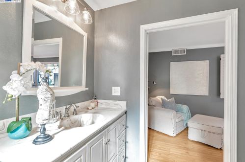 1634 Calle Santa Anna, Pleasanton CA  94566-5927 exterior