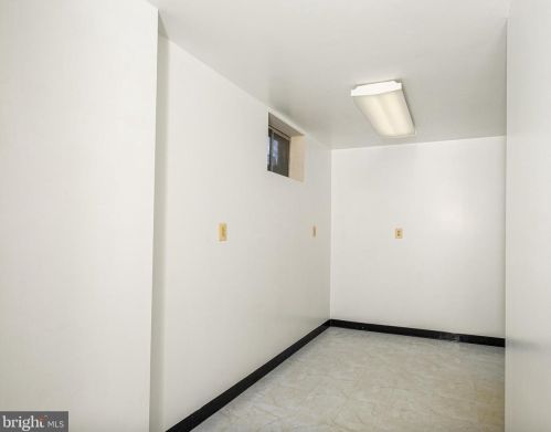 206 Wingate Pl, Leesburg VA 20175-2531 exterior