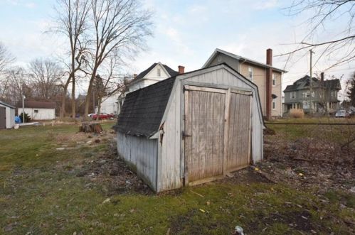 506 Young St, New Castle PA  16101-2443 exterior