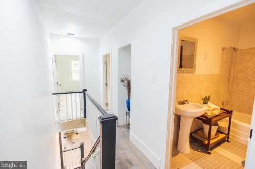 817 9 St, Camden NJ  08103-2603 exterior