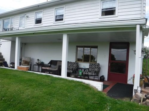 123 Klein Rd, New Brighton, PA 15066-3511