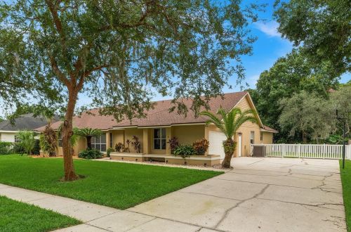 5417 Cedar Pine Ct, Orlando, FL 32819-7127