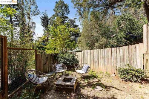 6730 Heartwood Dr, Oakland CA  94611-2337 exterior