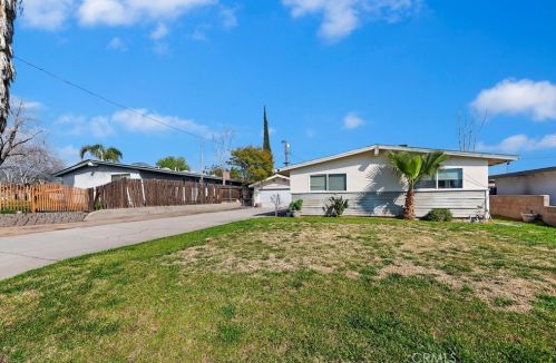 6967 Elm Ave, San Bernardino, CA 92404-6444