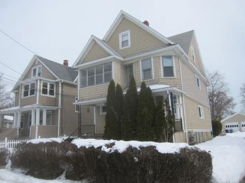 420 Soundview Ave, Stratford, CT 06615-5635