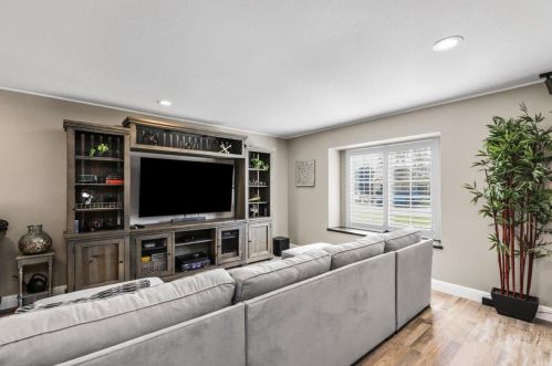 1900 Foxtail Ct, Turlock CA  95382-2890 exterior