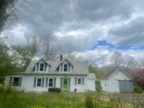 6 Mad Brook Rd, North Brookfield, MA 01535-2038