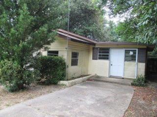 6104 Louisville Ave, Pensacola, FL 32526-1229