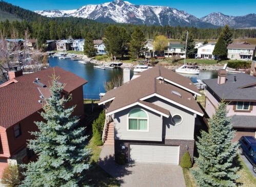 546 Alpine Dr, South Lake Tahoe, CA 96150-6614