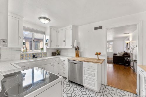 651 Holly St, Denver CO  80246-1424 exterior