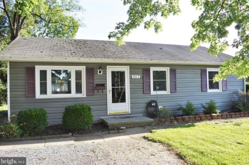 557 Ash St, Strasburg VA  22657-2027 exterior