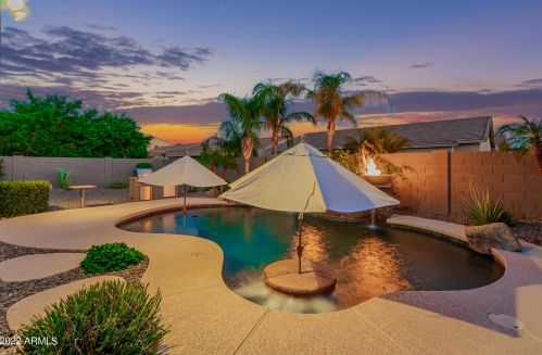 9919 Laguna Azul Ave, Mesa, AZ 85209-1481