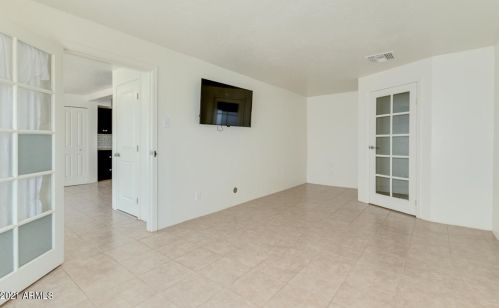 4333 17 Ave, Phoenix AZ 85085-6300 exterior