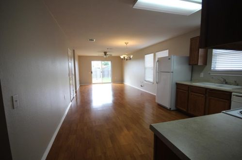 5808 Angel Dr, Del Valle TX  78617-3666 exterior