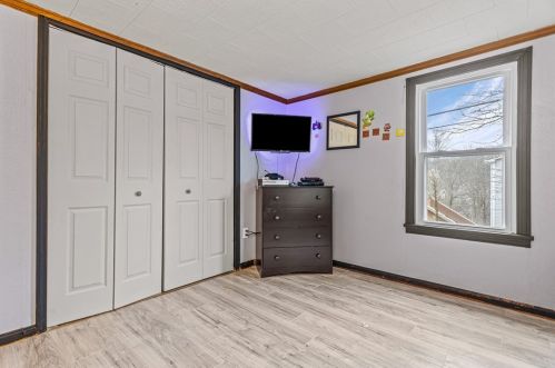 208 Margaret Ave, Evans City PA  16033-9262 exterior