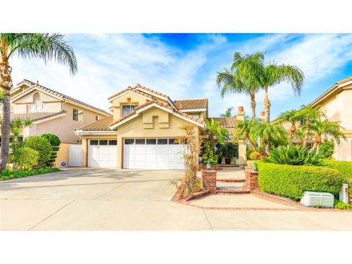 1027 Windy Ridge Ct, Anaheim, CA 92808-2121