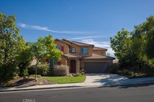 4155 Pearl St, Lake Elsinore, CA 92530-2027