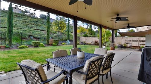 35595 Desert Rose Way, Lake Elsinore CA  92532-2905 exterior