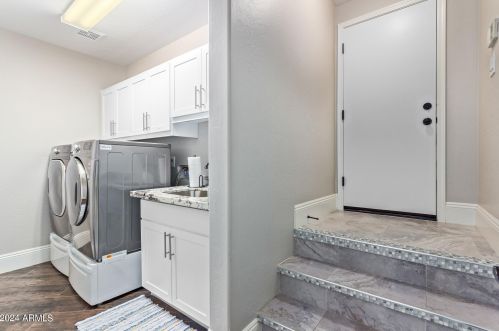 5717 Soft Wind Dr, Glendale AZ  85310-3643 exterior