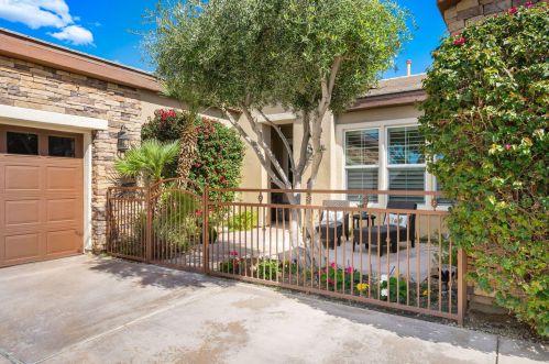 60590 Lace Leaf Ct, La Quinta CA  92253-7740 exterior