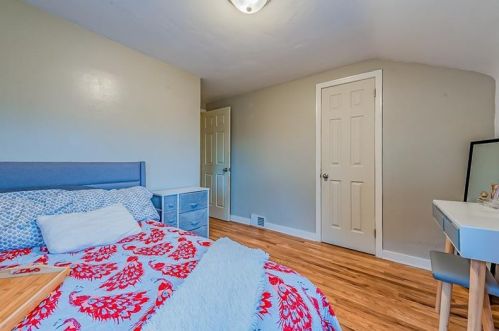 402 Homewood Ave, Trafford PA  15085-1523 exterior