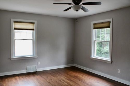 25 Crystal Dr, Oakmont PA  15139-1001 exterior