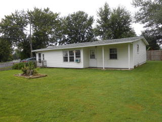 53 Seneca Dr, Plattsburgh, NY 12901-1152