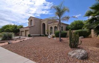 381 Horseshoe Ave, Gilbert, AZ 85233-6427