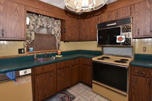 62 Willard Ave, Seekonk, MA 02771-1955