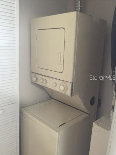 2612 Robert Trent Jones Dr, Orlando FL  32835-6262 exterior