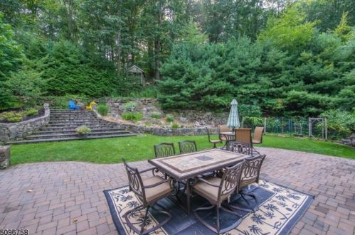 128 Sun Valley Way, Greystone Park, NJ 07950-2033
