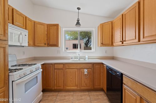 2891 Ribera Pl, Tucson AZ  85742-9296 exterior