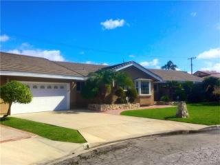 8509 7th St, Downey, CA 90241-2710