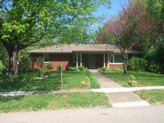 1639 Duntreath Dr, Lexington, KY 40504-2352